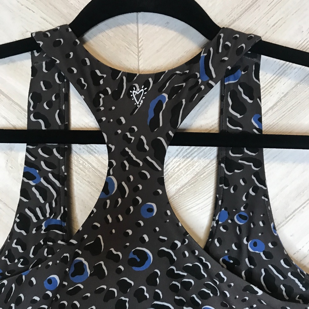 BETSEY JOHNSHON Cheetah Crop Sports Bra - Picture 3 of 4